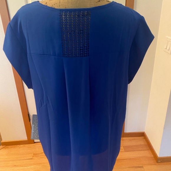 Daniel Rainn Short sleeve Blouse. Size XL. Royal Blue. - Picture 2 of 5